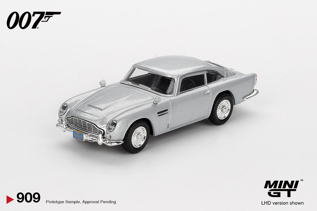 Aston Martin DB5 "Casino Royale"
