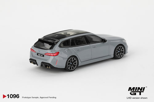 BMW M5 Touring Brooklyn Grey Metallic
