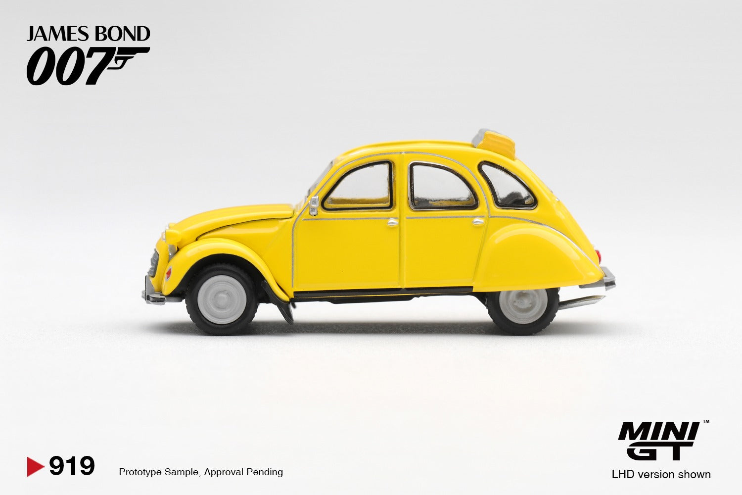 Citroen 2CV "For Your Eyes Only"