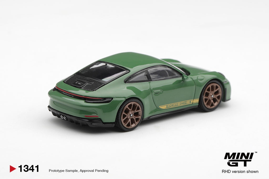 Porsche 911 (992) GT3 Touring Auratium Green